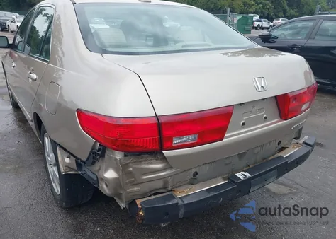 2005 Honda Accord 3.0 Ex z USA, uszkodzony, nr VIN 1HGCM66555A043632